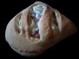 Fougasse aux lardons et au chèvre