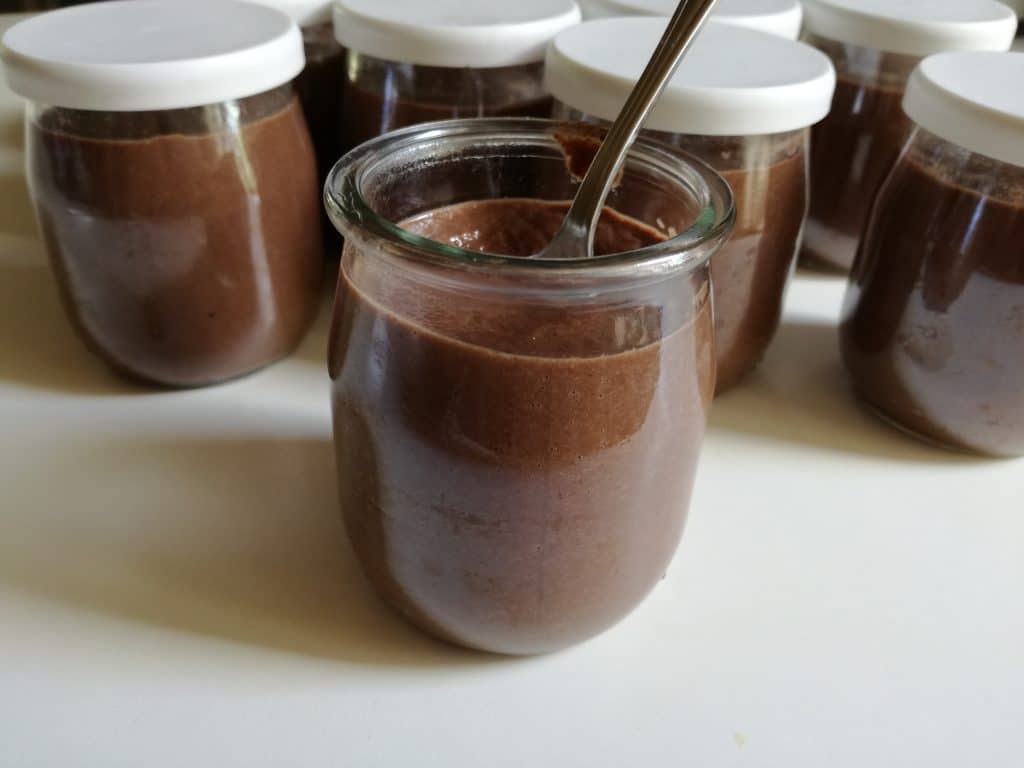 Petits pots de crème chocolat façon la laitière - Recette Ptitchef
