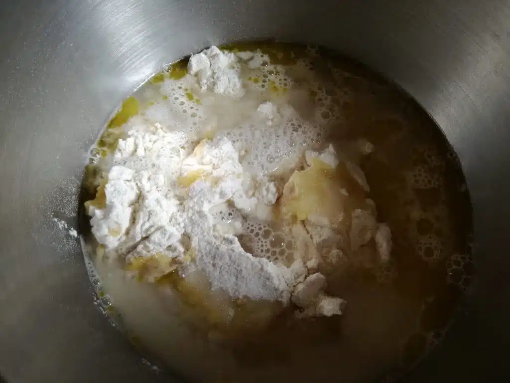 Recette de la pizza fait maison étape 1