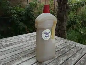 Nettoyant naturel pour le sol fait maison