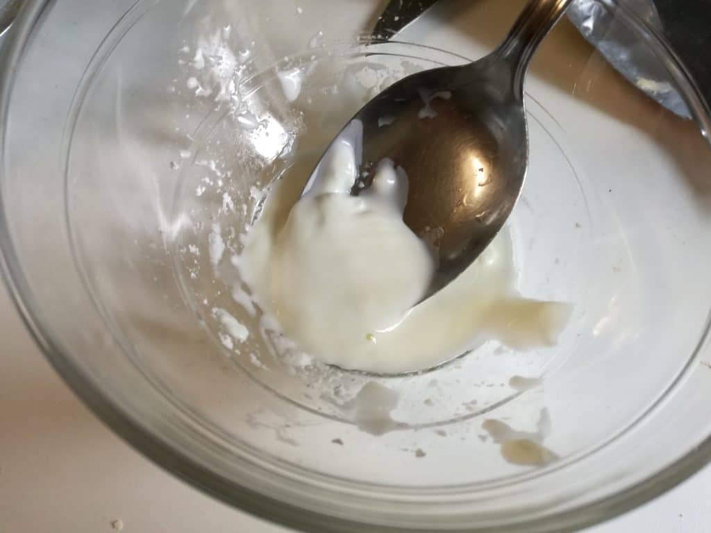 Recette de la tarte aux citrons meringuée : préparation de la crème